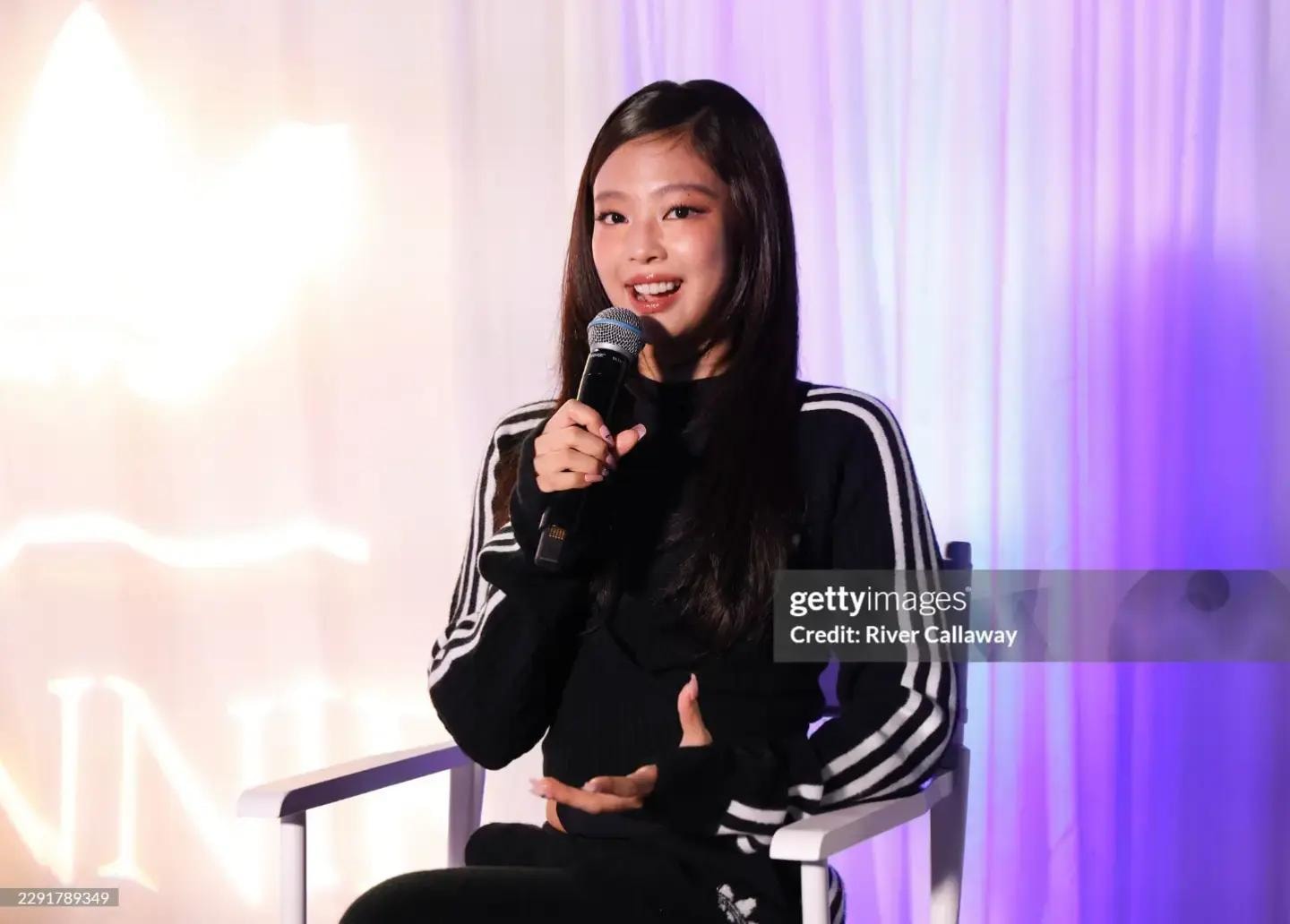 Jennie adidas Originals by JENNIE celebration (photo 3 of 4)