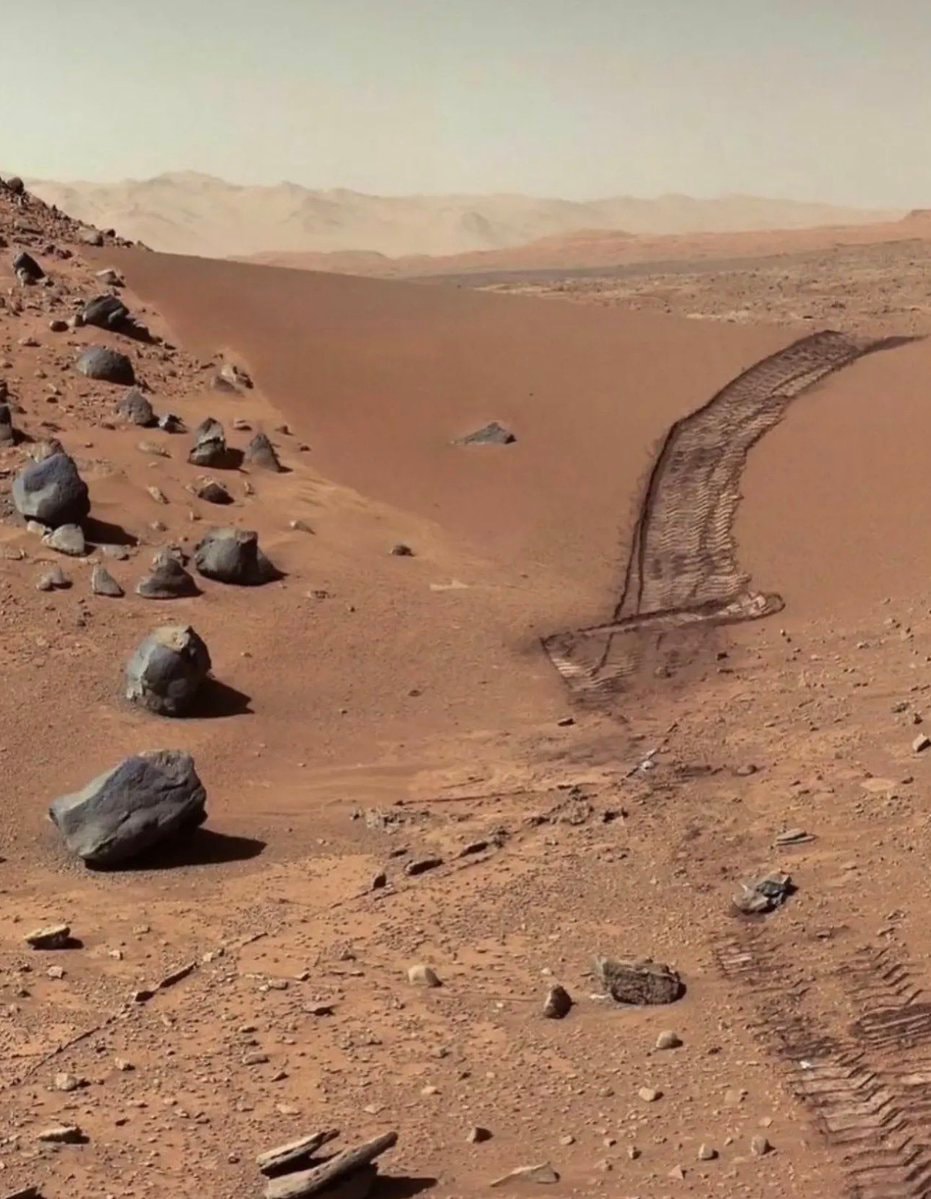 NASA sharp Mars images (photo 4 of 4)