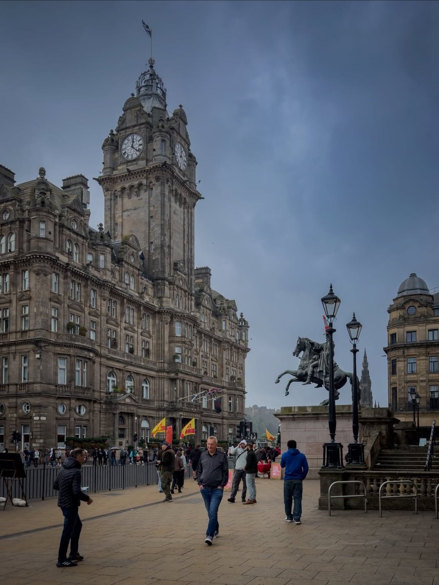 Edinburgh Scotland (photo 3 of 4)
