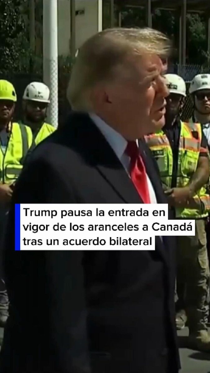 Trump pauses 50% tariffs on Canada