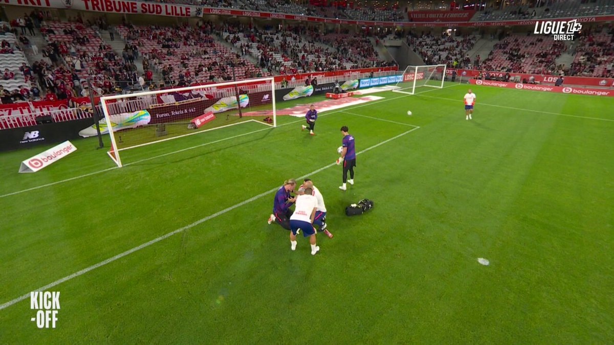 Safonov collision PSG Guillaume