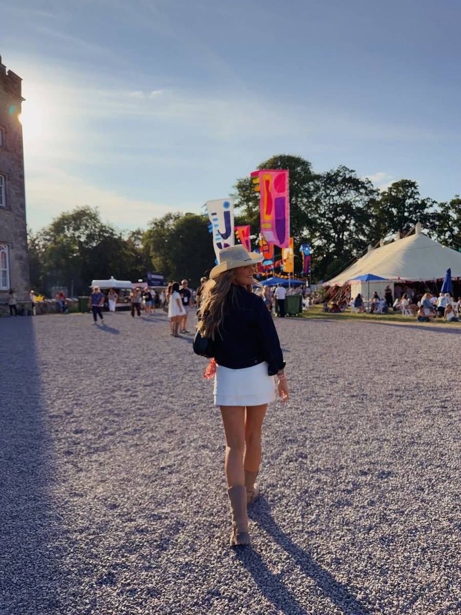 Pien Meulensteen festival outfit (photo 4 of 4)