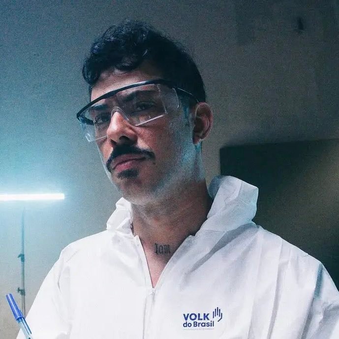 Oliver Tree producer Victor Woa helicopter crash (photo 2 of 2)