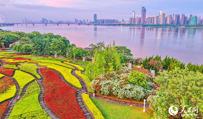 Ganjiang Citizen Park Nanchang (photo 3 of 4)