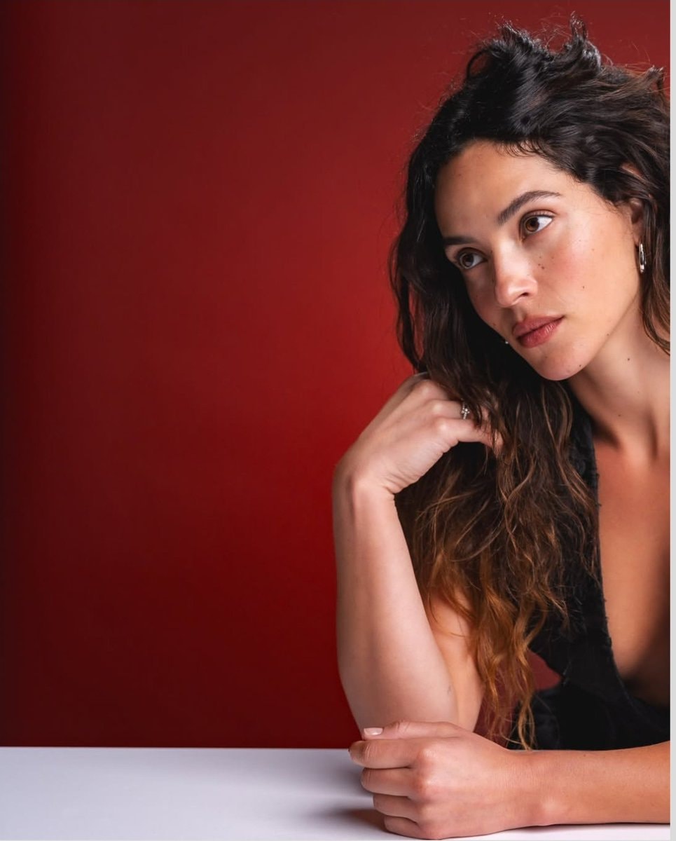 Adria Arjona in Onslaught