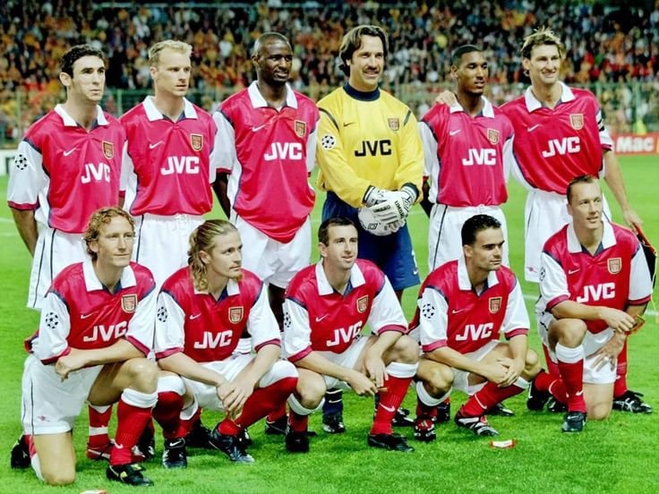 Arsenal players team photo