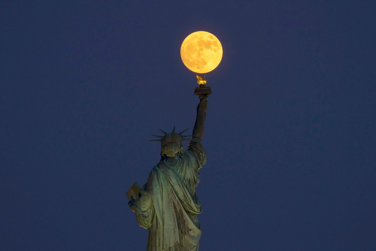Strawberry Moon Statue of Liberty NYC (photo 3 of 4)