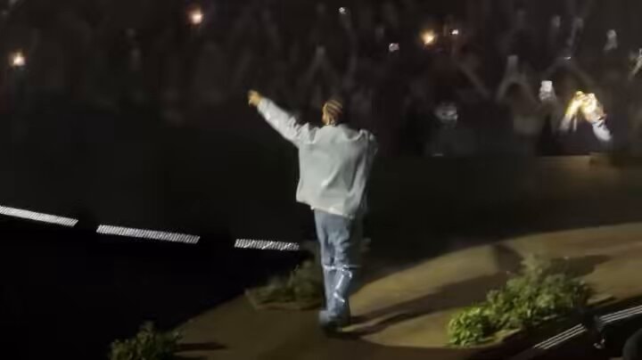 Don Toliver brings out Drake in Toronto