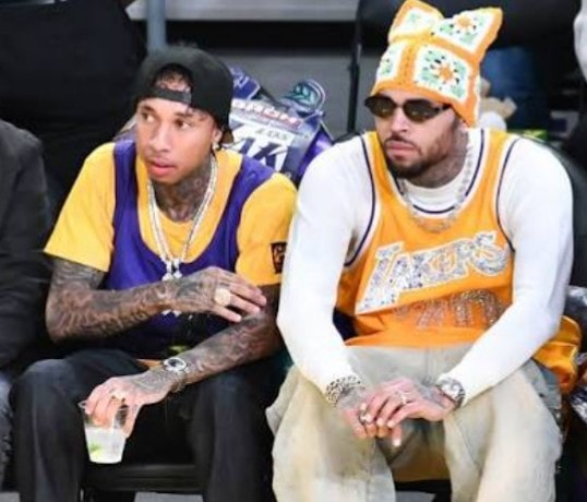 Chris Brown The Chocolate Edition (photo 3 of 4) Chris Brown The Chocolate Edition (photo 3 of 4)