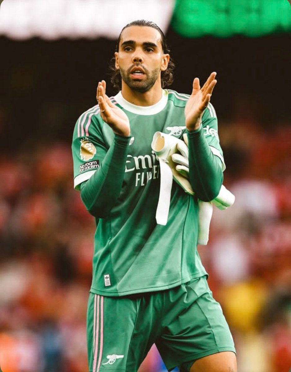 David Raya Yashin Trophy debate