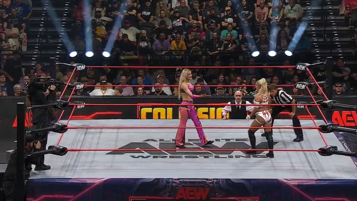 Zayda Steel AEW Collision fight