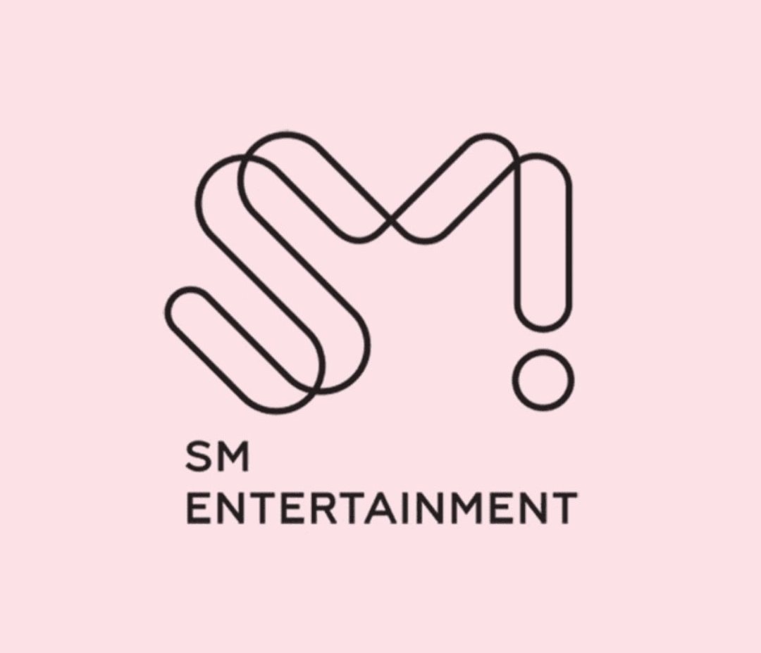 SM Entertainment contract renewals (photo 2 of 2)