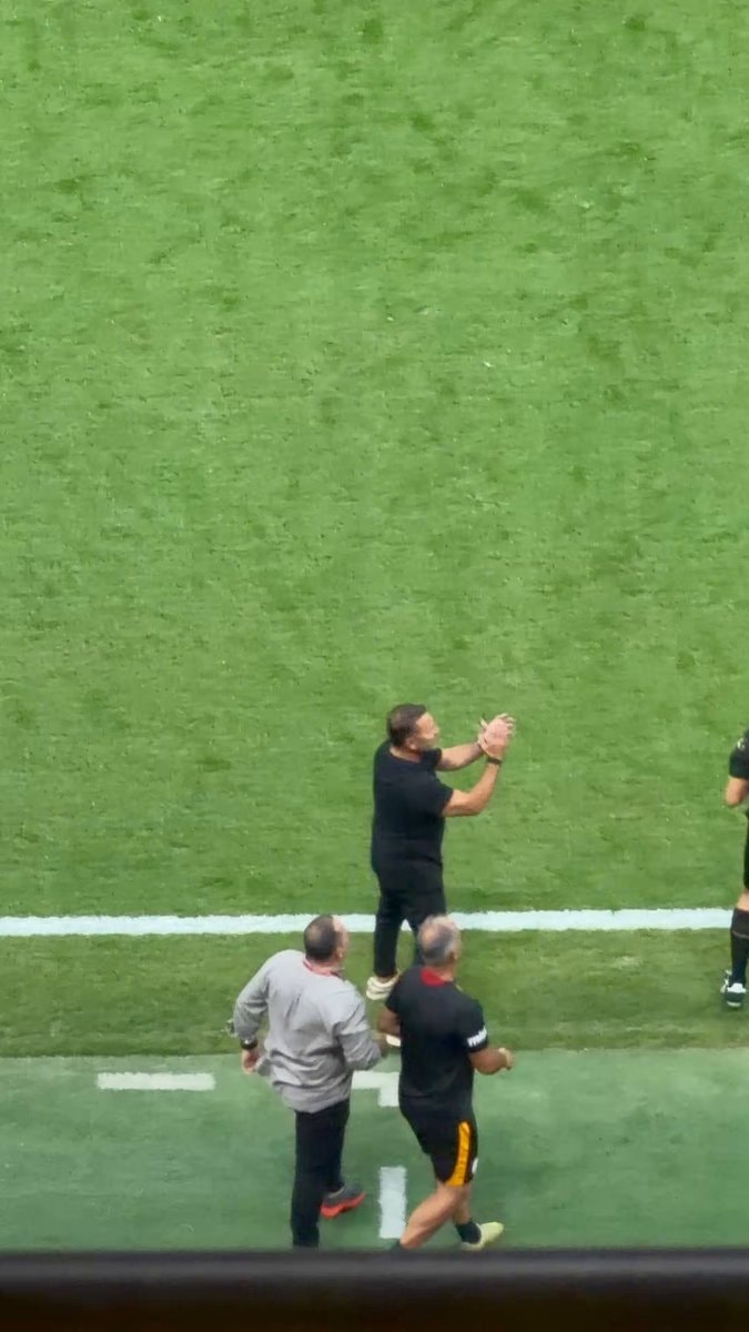 Okan Buruk red card Villarreal