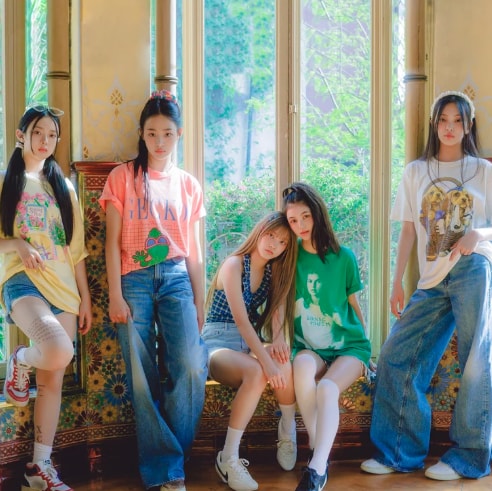 NewJeans Attention debut single (photo 2 of 2)