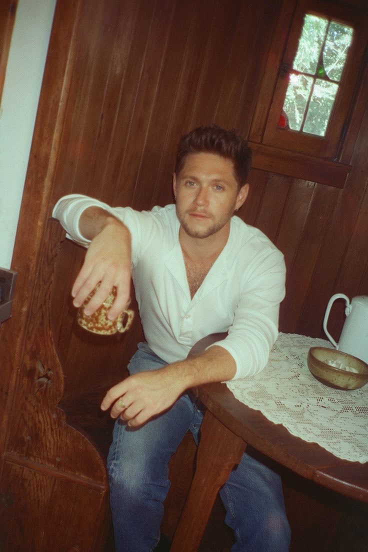 Ella Bright Niall Horan collab Baby Now That I Found You (photo 2 of 2)