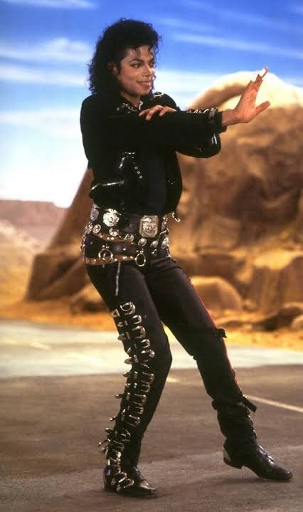 Michael Jackson Roger Rabbit desert scene (photo 4 of 4)