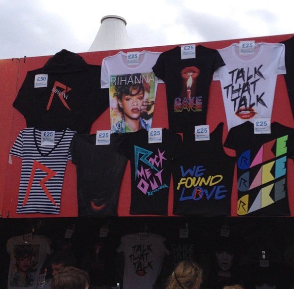 Rihanna festival merch 2012 (photo 1 of 2)