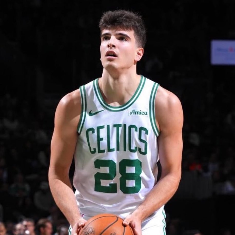 Hugo Gonzalez Celtics jersey stats