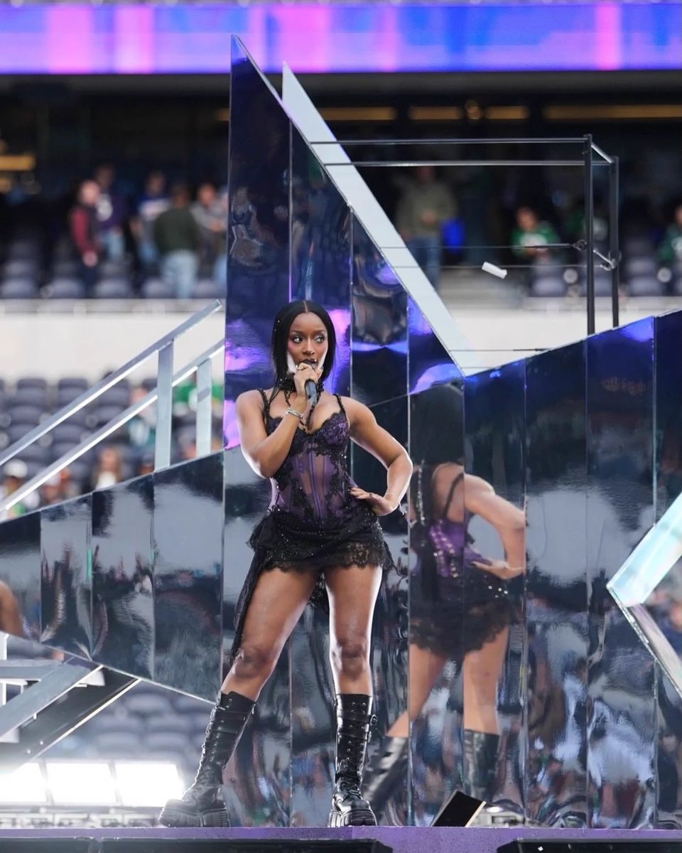 Ayra Starr Heaven Baby NFL Halftime (photo 2 of 2)