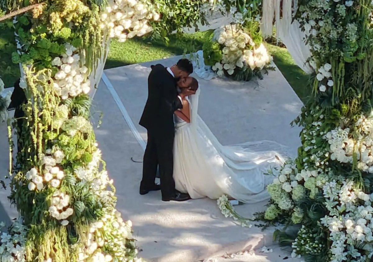 Karl-Anthony Towns Jordyn Woods wedding (photo 2 of 4) Karl-Anthony Towns Jordyn Woods wedding (photo 2 of 4)