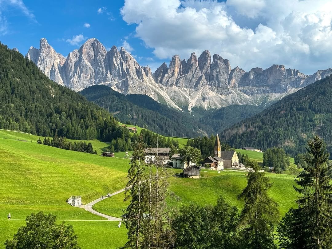 Dolomites Italy (photo 3 of 4)