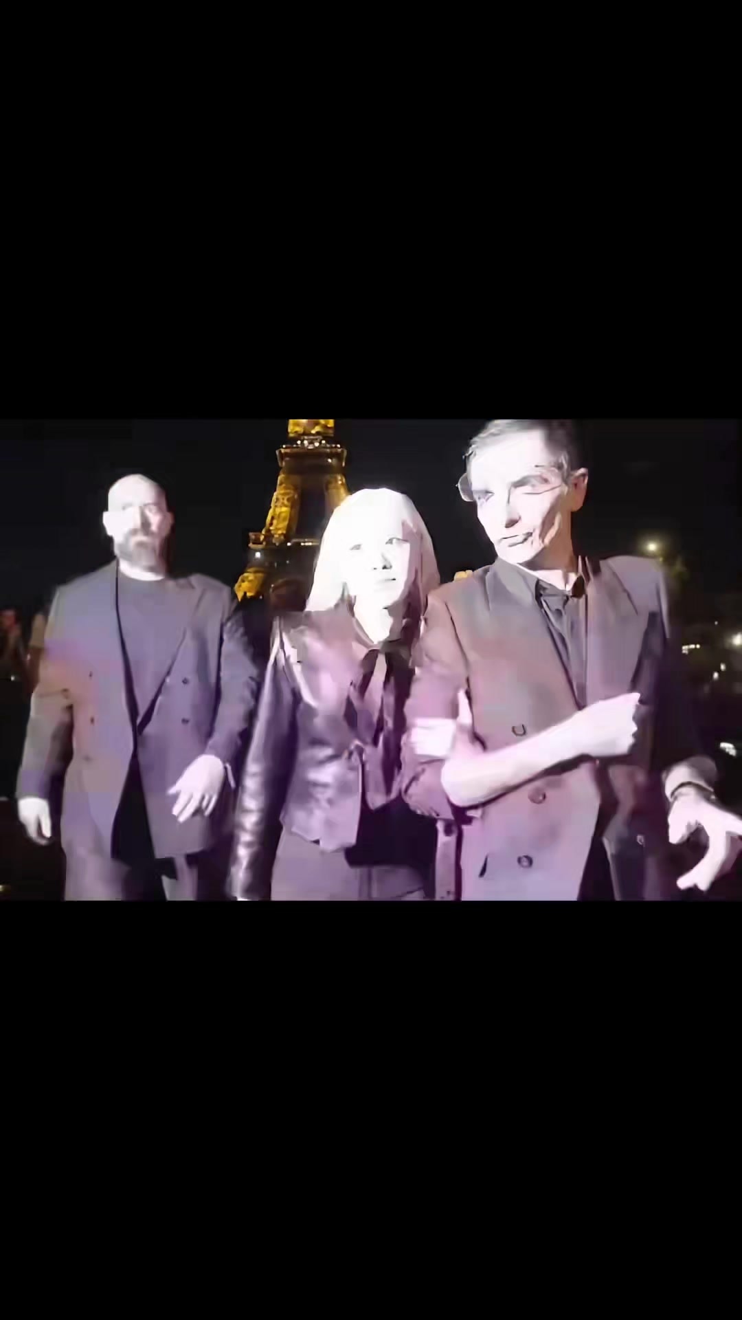 Rosé Saint Laurent Show