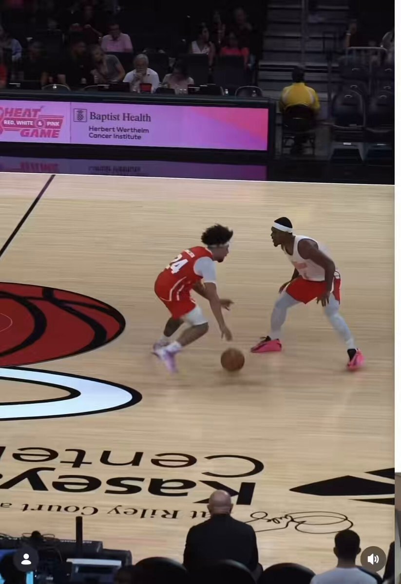 Tre Donaldson drops Ryan Conwell scrimmage