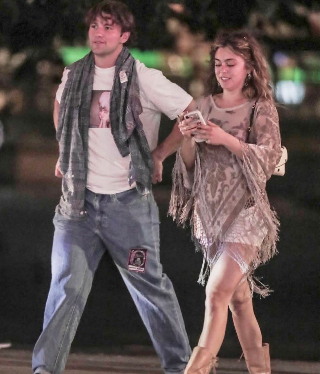 Off Campus Cast at Suki Waterhouse concert (photo 2 of 3) Off Campus Cast at Suki Waterhouse concert (photo 2 of 3)