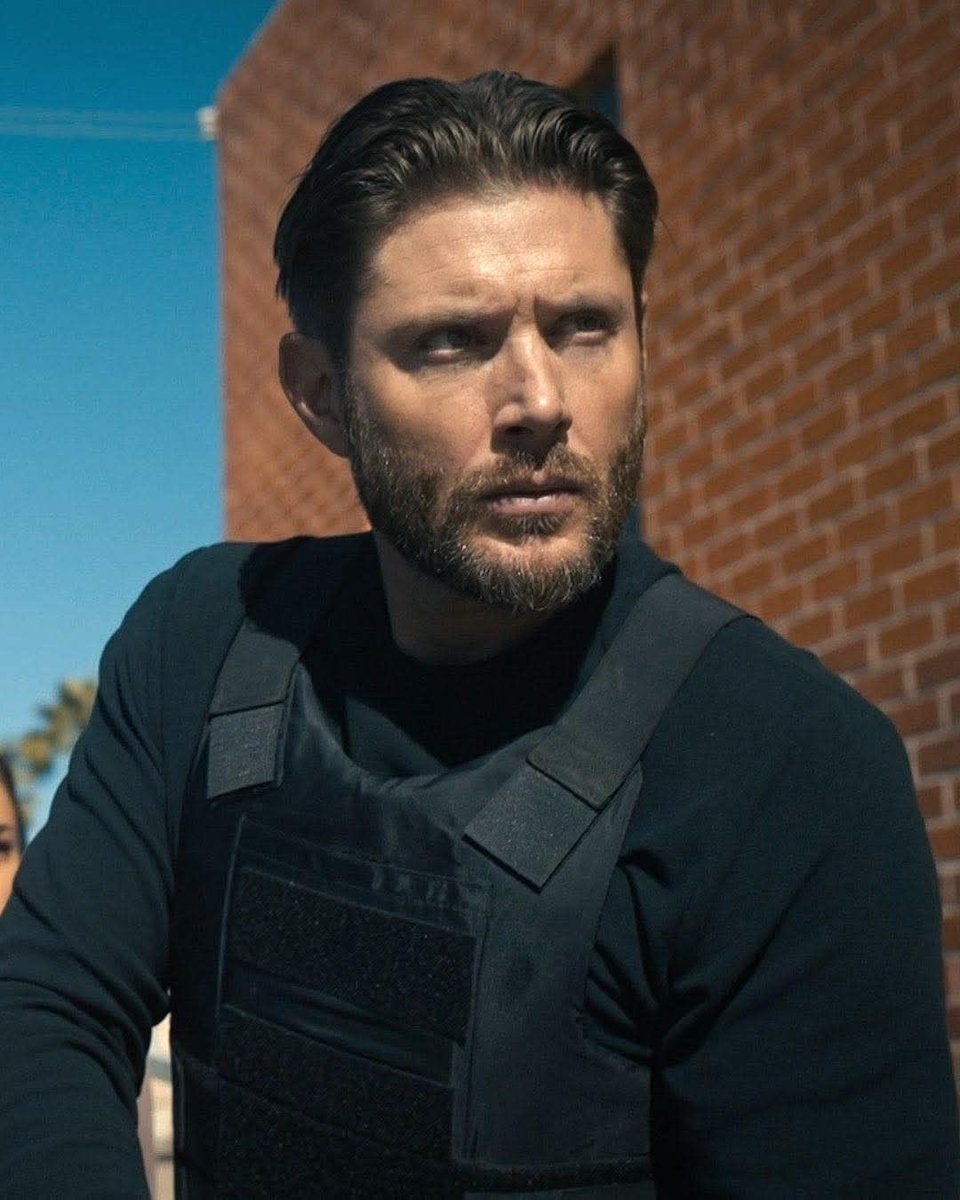 Jensen Ackles filming Toronto Jensen Ackles filming Toronto