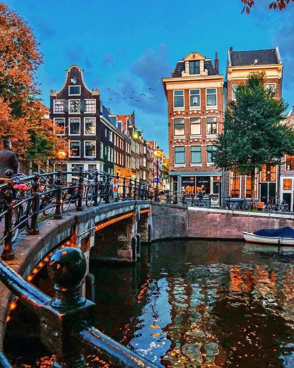 Amsterdam canal scene