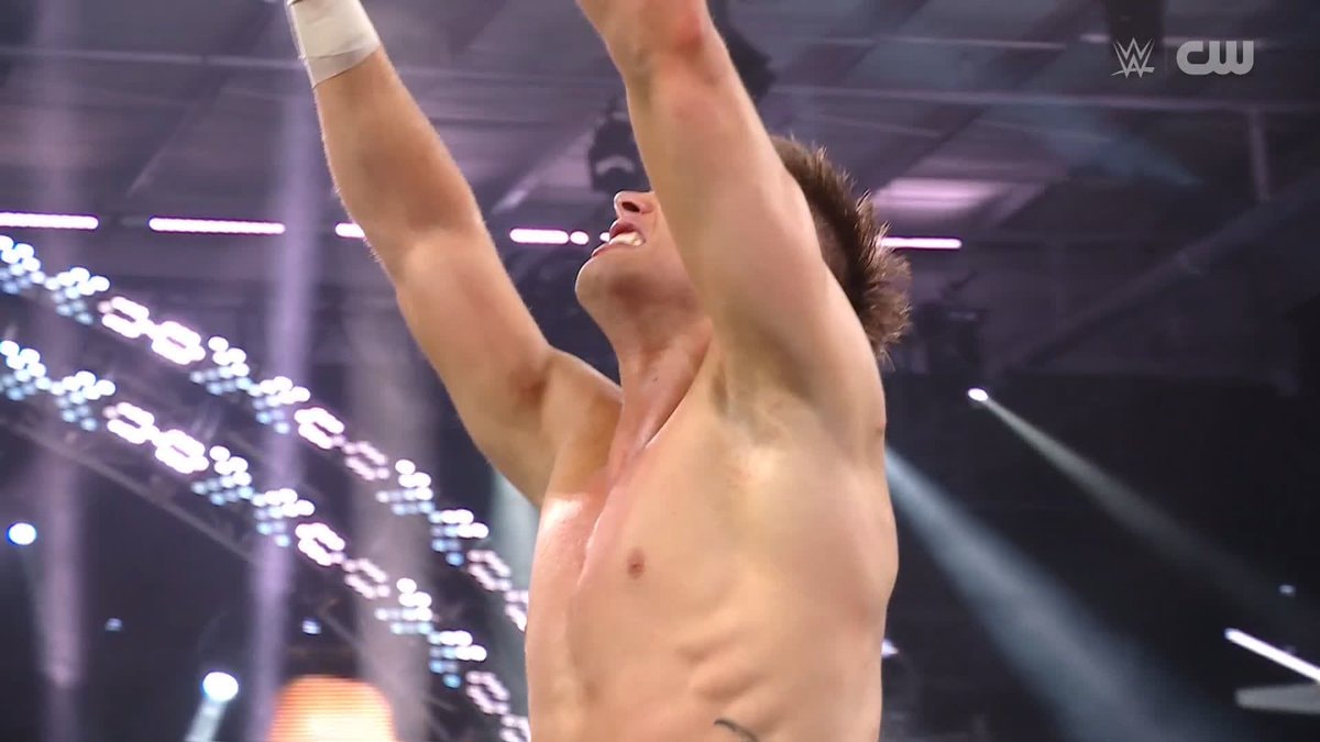 Jackson Drake pins Shiloh Hill at NXT
