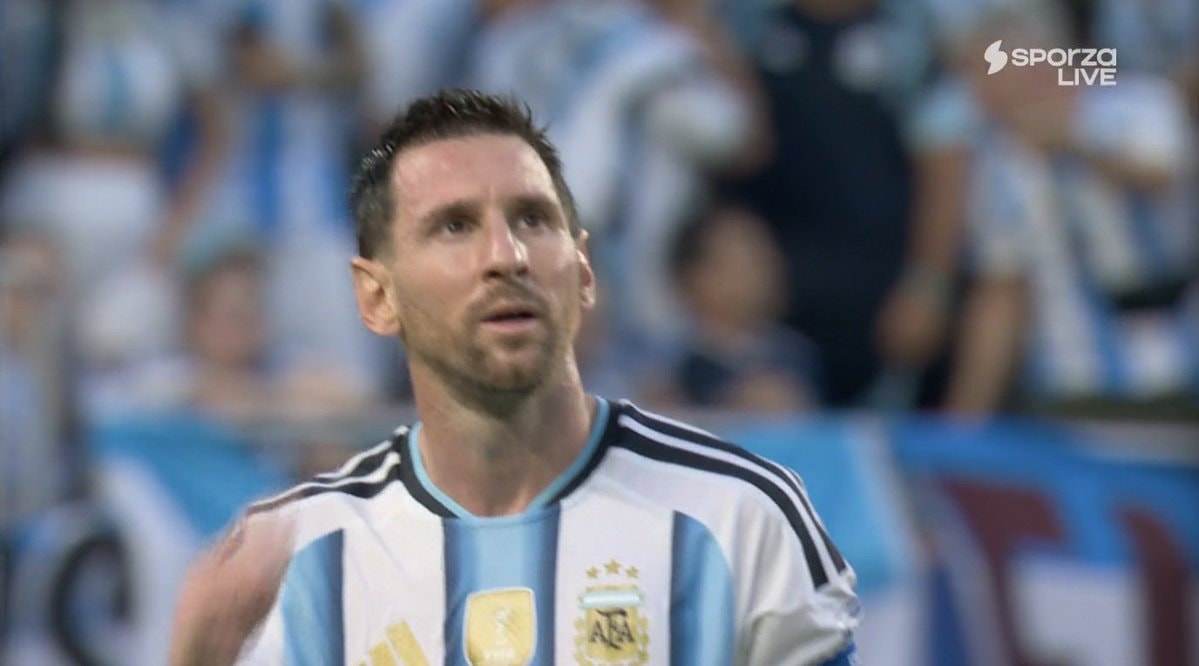 Messi pre-assist Lisandro Martinez goal Argentina