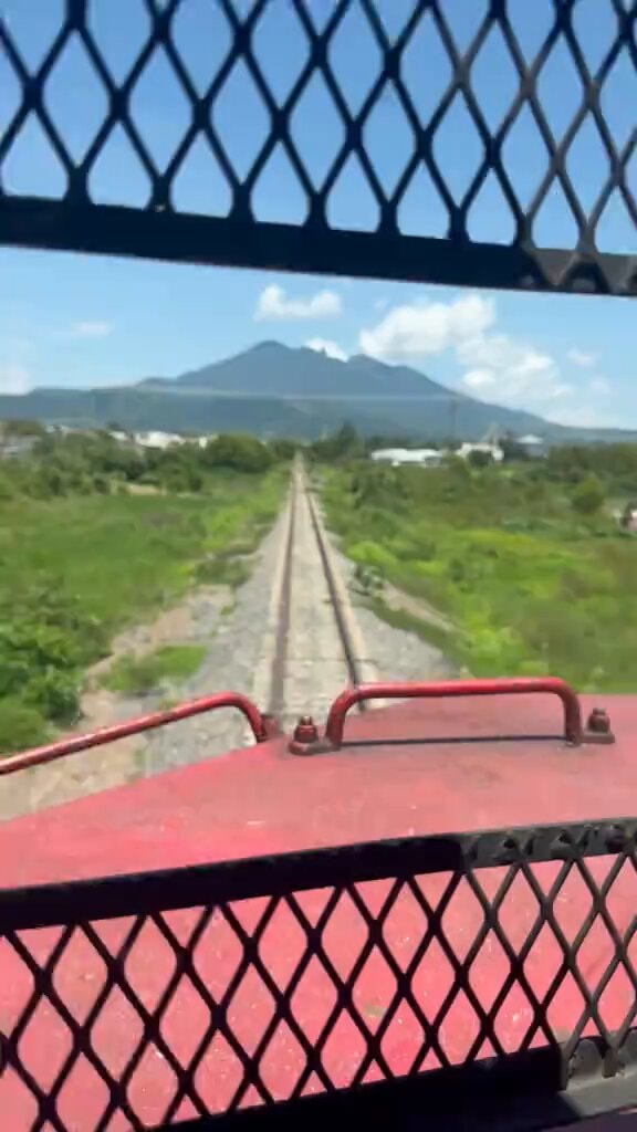 red train mountain view
