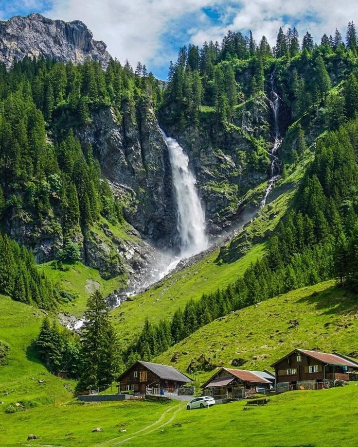 Switzerland countryside (photo 2 of 4)