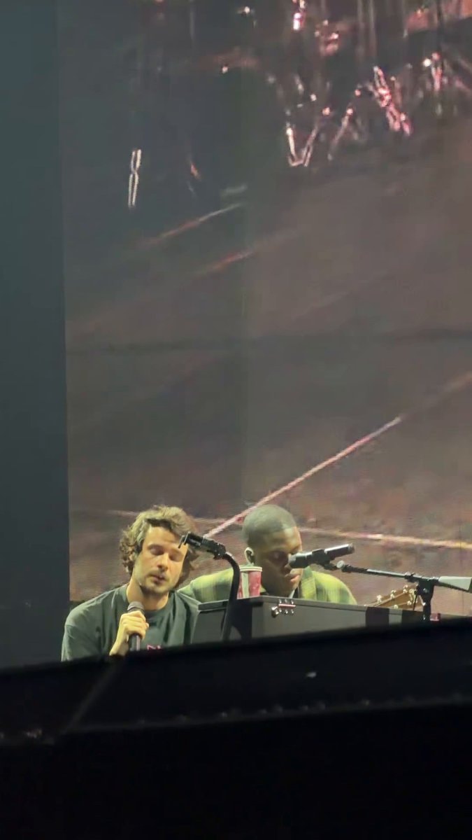 Rex Orange County and Daniel Caesar Indecision live