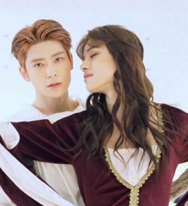Jaehyun Jungwoo NCT Titanic edit (photo 2 of 2)
