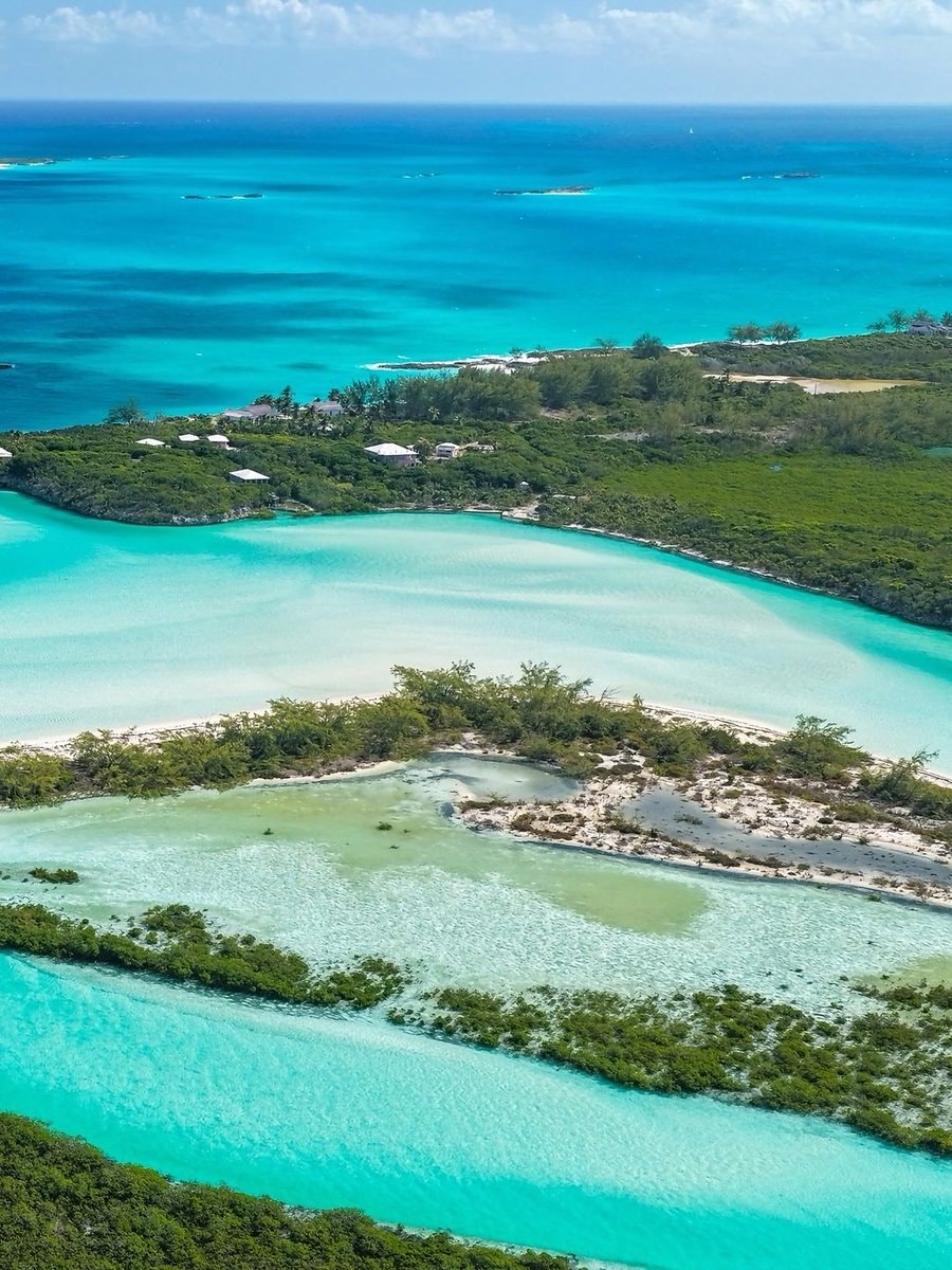 Bora Bora aerial view (photo 2 of 2)