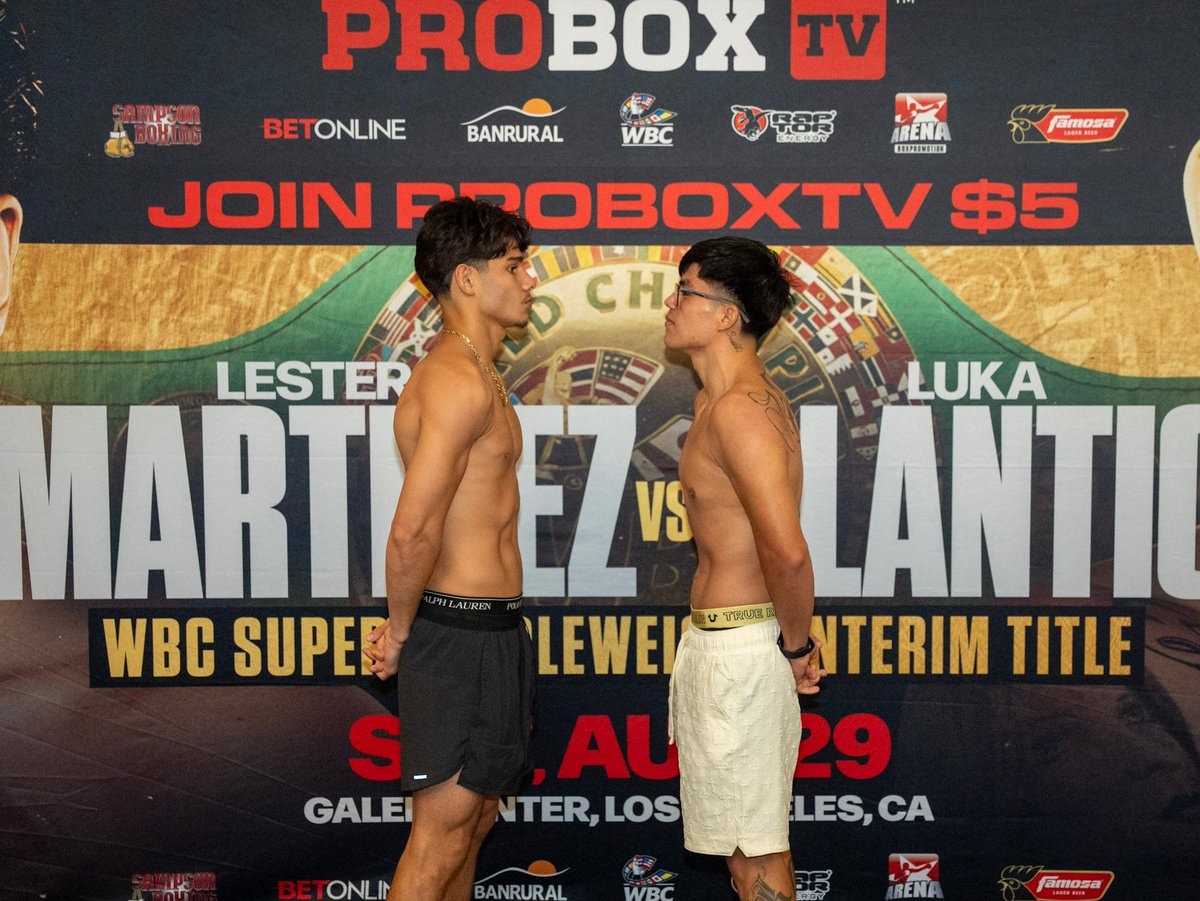 Mendez vs Mendez weigh-in (photo 2 of 2)