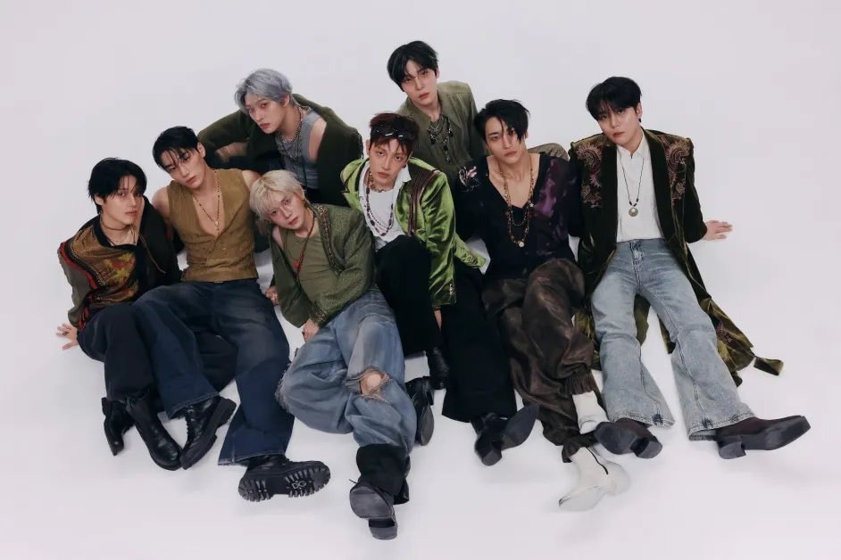 ATEEZ Golden Hour Part 5 Billboard 200 (photo 2 of 2)