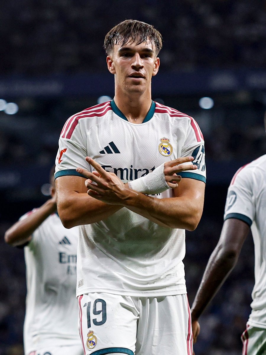 Carlos Espí Joselu Jr Real Madrid