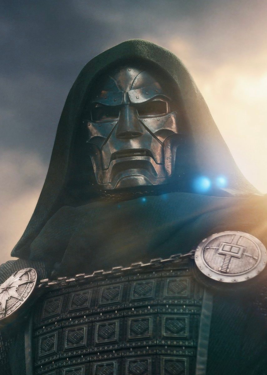 Robert Downey Jr Doctor Doom vs Tony Stark (photo 2 of 2)