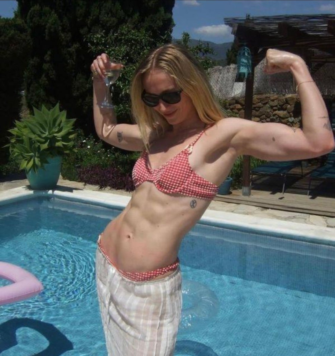 Sophie Turner Sansa Stark (photo 2 of 2)