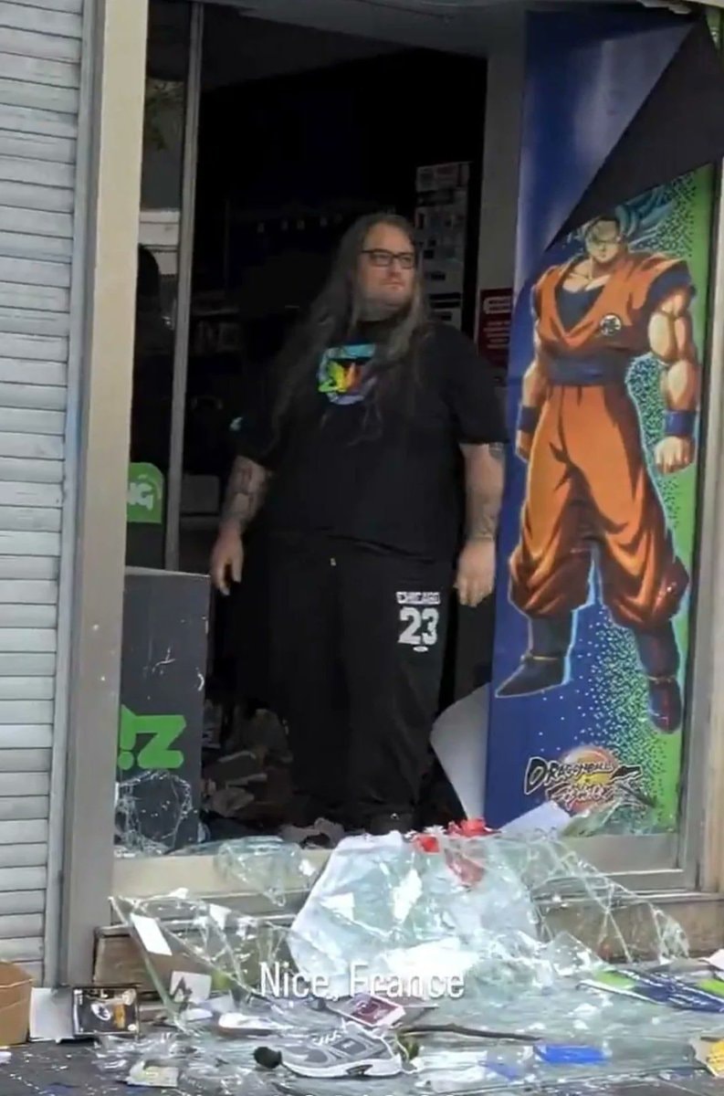 French video game shop owner