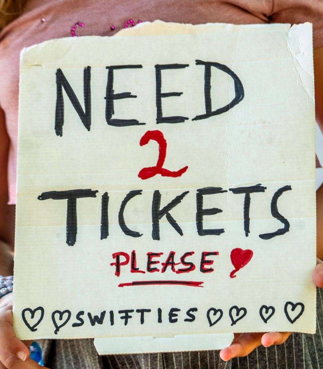 SWIFTTIES need tickets please SWIFTTIES need tickets please