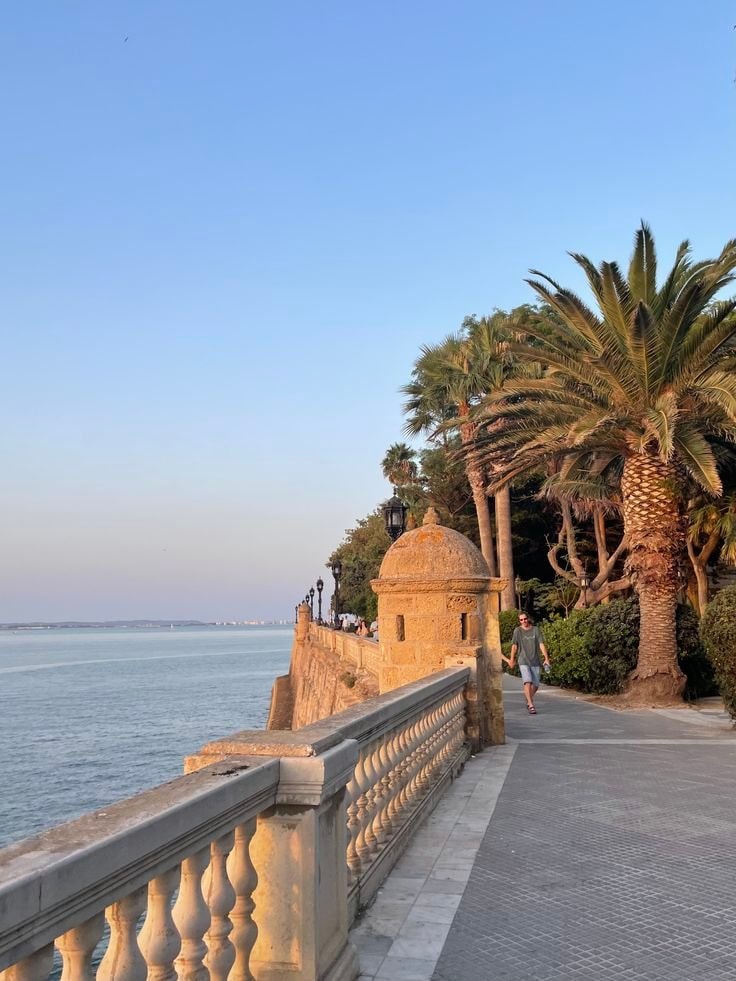 Cadiz Spain plaza (photo 2 of 4)