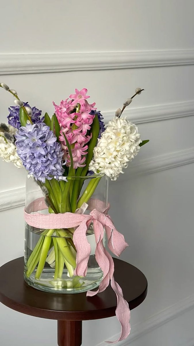 Hyacinths bouquet (photo 2 of 4)