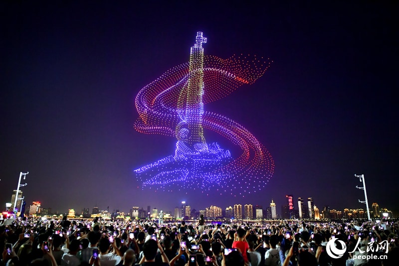 Nanchang drone show at Qiushui Square (photo 3 of 4)