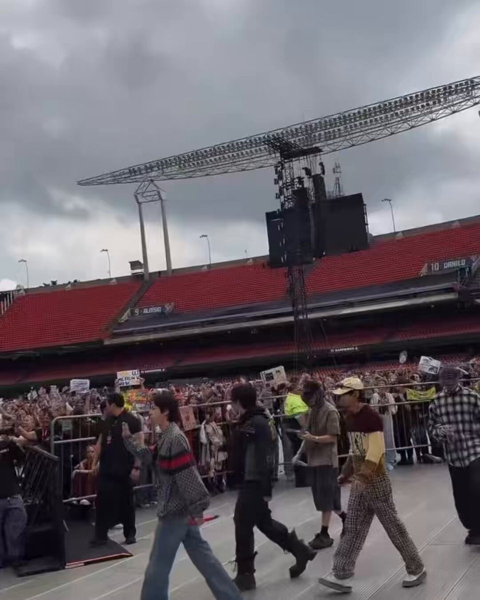 BTS soundcheck Brazil day 2