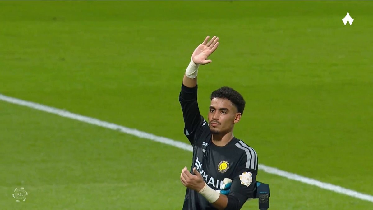 Ronaldo disciplining the goalie