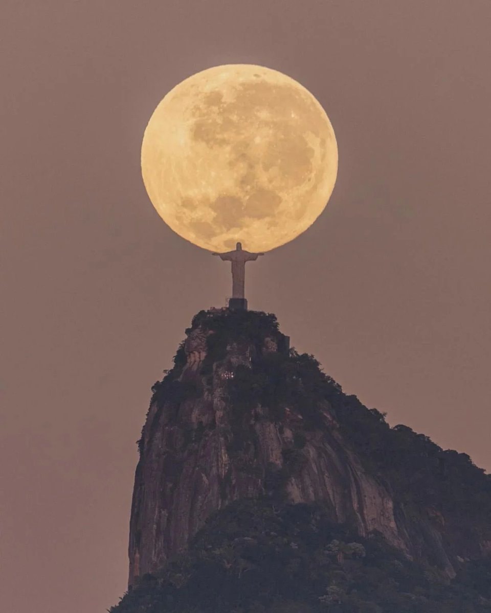 Christ the Redeemer statue Christ the Redeemer statue